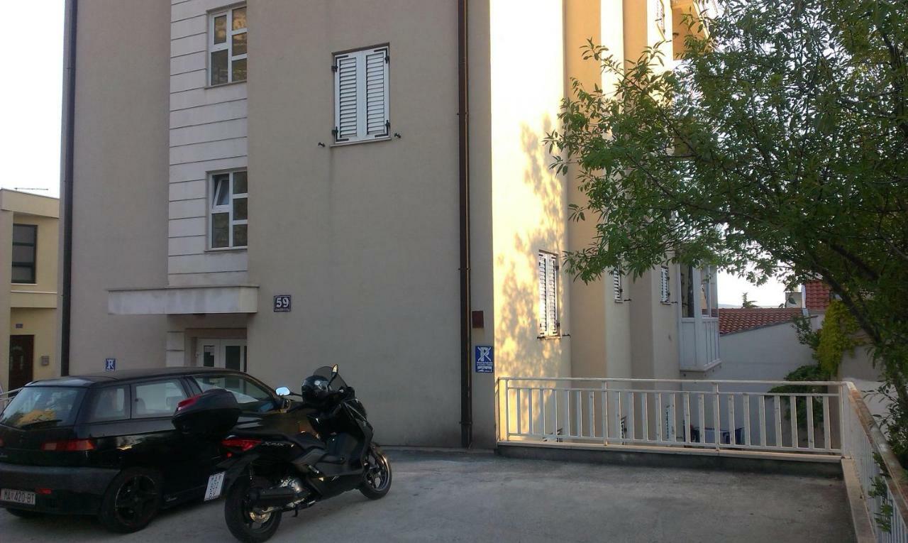 Apartment Viki Makarska Esterno foto